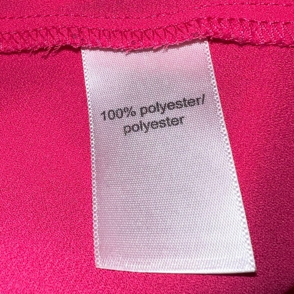 Like New Maurices size M fuchsia pink cami no signs of wear, stains or flaws - Picture 3 of 9